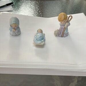 Avon 1986 Nativity Set.